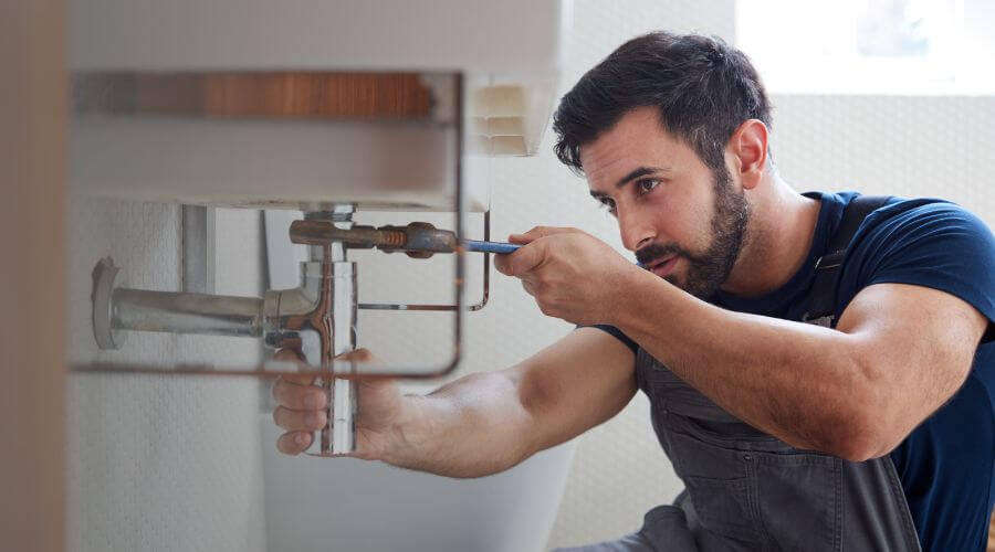 Water heater leaking fix in Arminto, WY